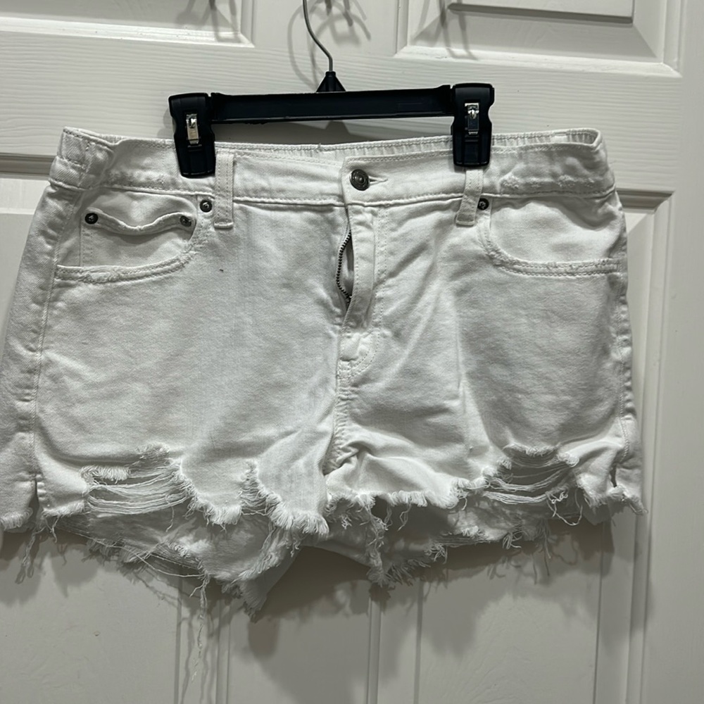 Stretchy White Shorts